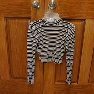 Charlotte russe black and white crop top